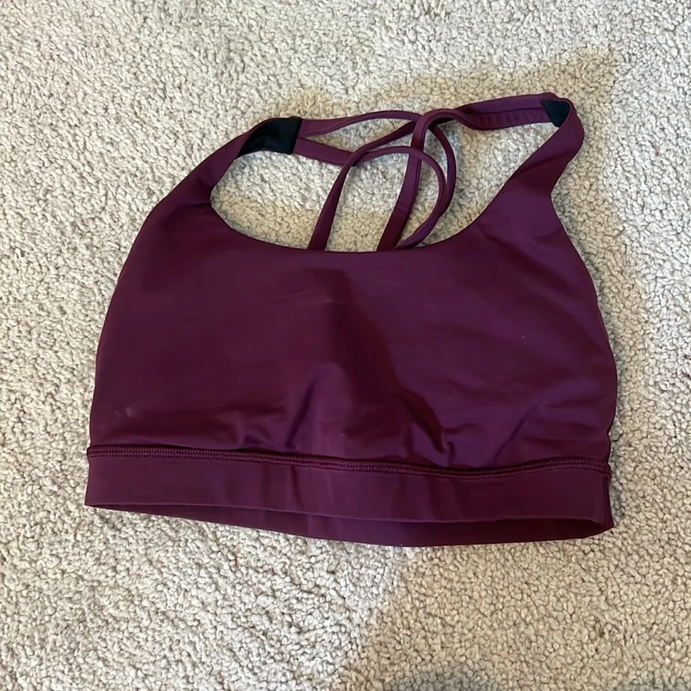 Lululemon sports bra (small) size 2